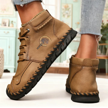 Women Sneakers 2025 New Designer Shoes Fashion Loafers Lightweight Breathable Outdoor Women Retro Big Size Single Shoe for Women