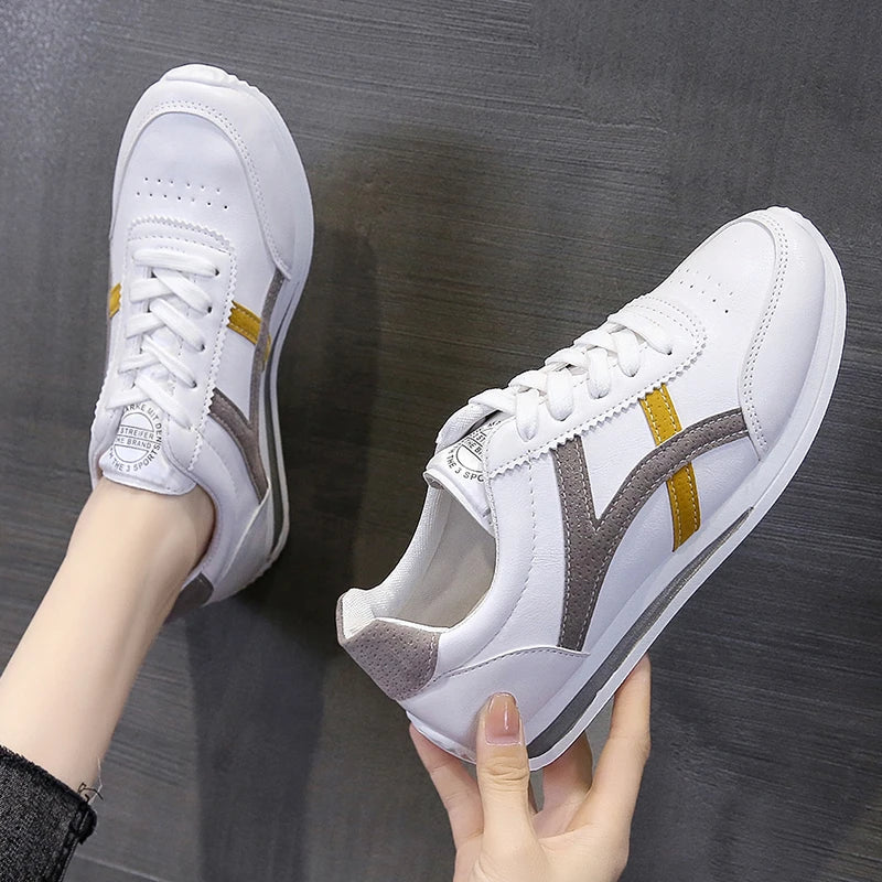 Sneakers Women New Sports Shoes Women's Small White Shoes Fashion Comfort Sneakers All-match Lightweight Casual Running Shoes